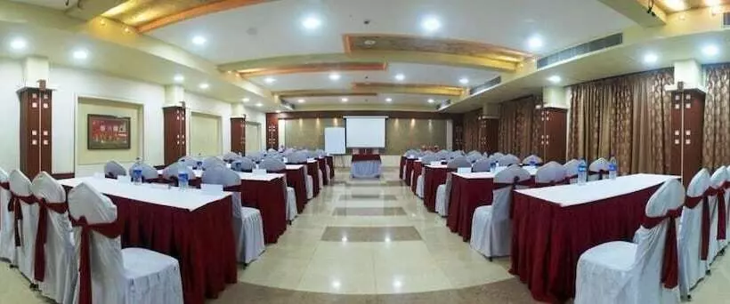 ホテル Nayak Beach Resort