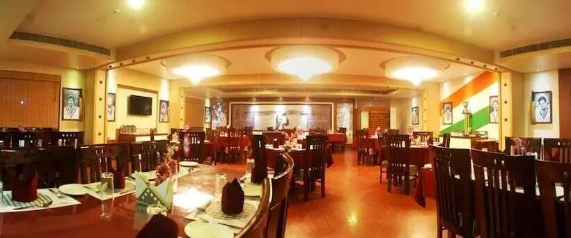 ホテル Nayak Beach Resort