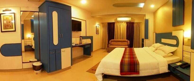 בית מלון כפרי Nayak Beach Resort