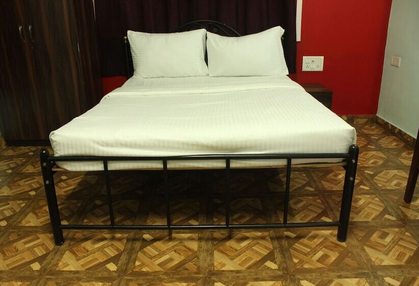 Hotel Oyo 6453 Studios Behind Kfc Calangute