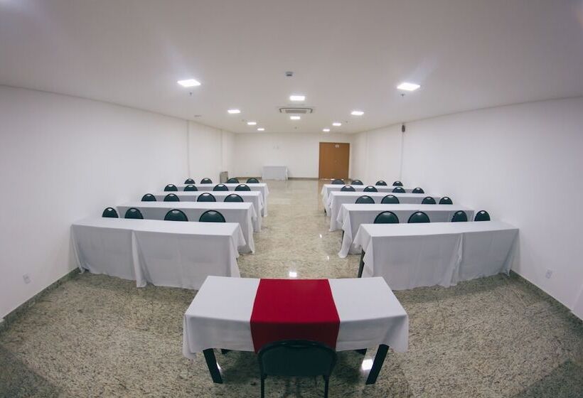 Summit Suítes Hotel Caçapava