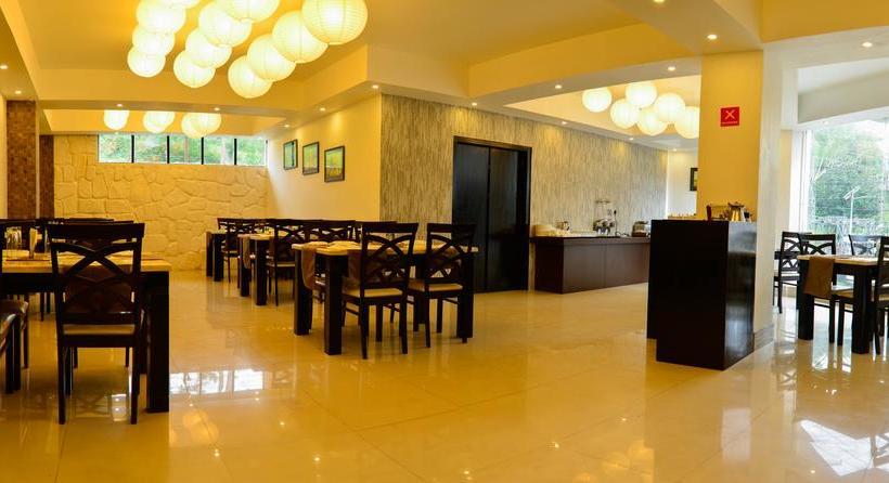 هتل Capital O 6645 Sapphire