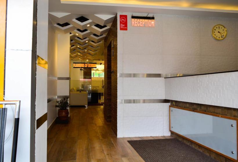 هتل Capital O 6645 Sapphire