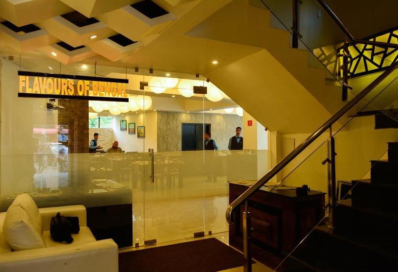 هتل Capital O 6645 Sapphire