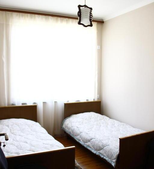 هاستل Mini House