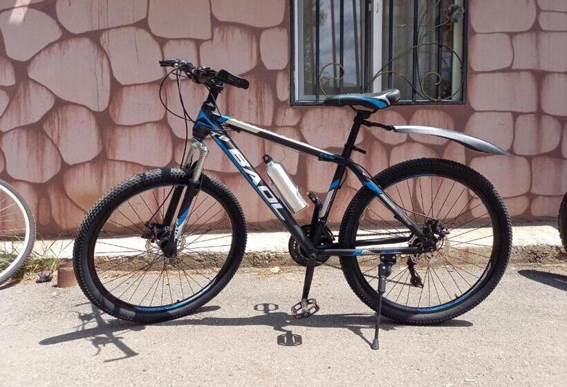 هاستل Mini House