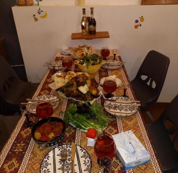 هاستل Mini House