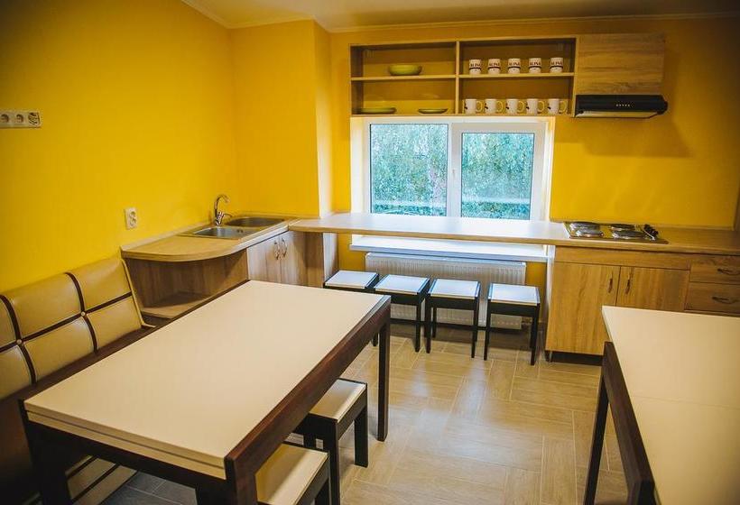 Alina Hotel & Hostel