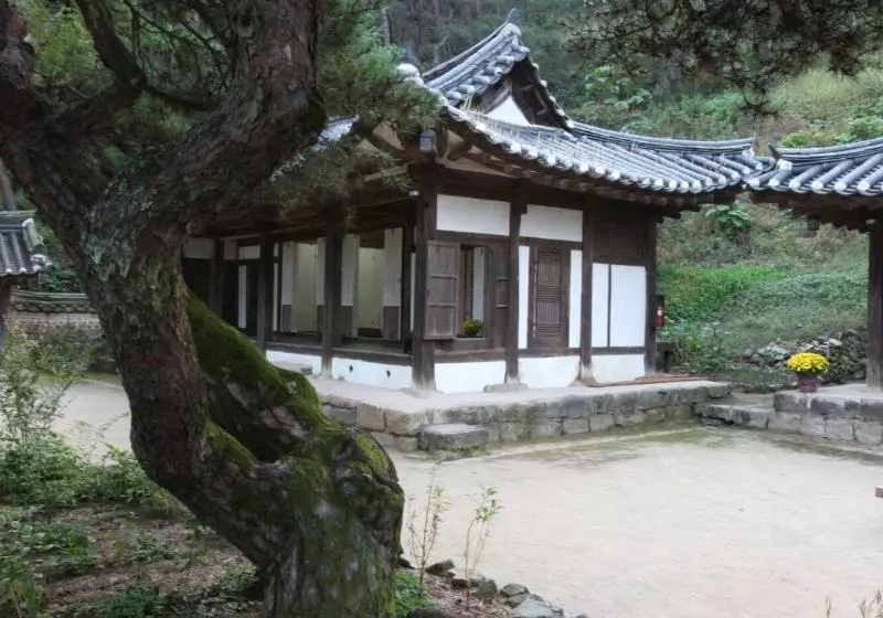 تختخواب و صبحانه Okyeon Jeongsa