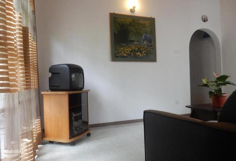 مبيت وإفطار Sisanda Residence