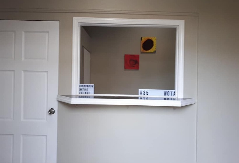 تختخواب و صبحانه Woodbrook On The Avenue