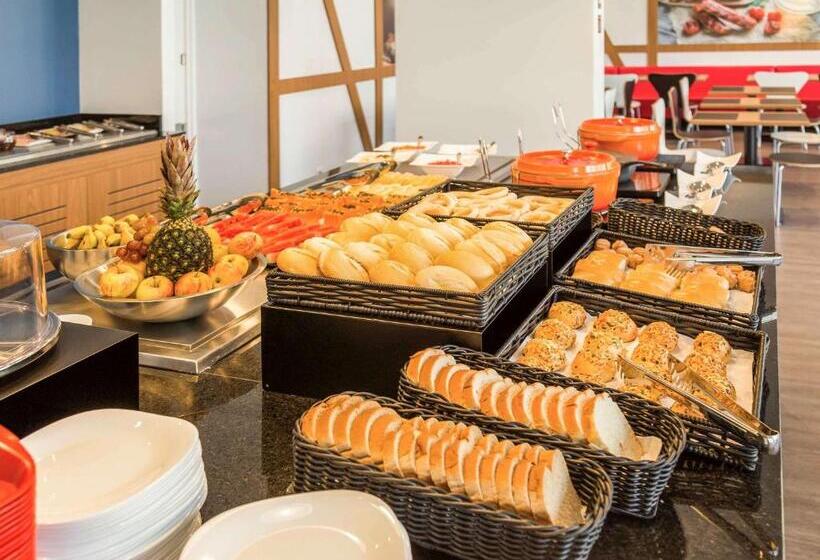 ホテル Ibis Igrejinha