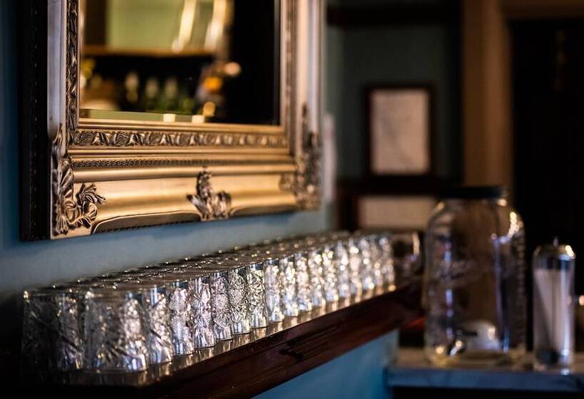 Royal Hotel West Wyalong