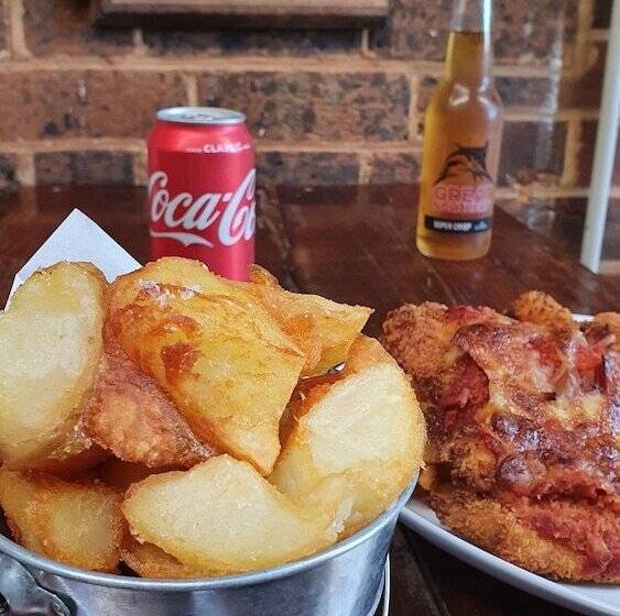 Royal Hotel West Wyalong