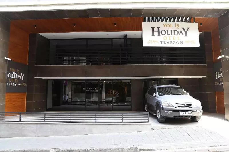 هتل Yol Is Holiday Trabzon