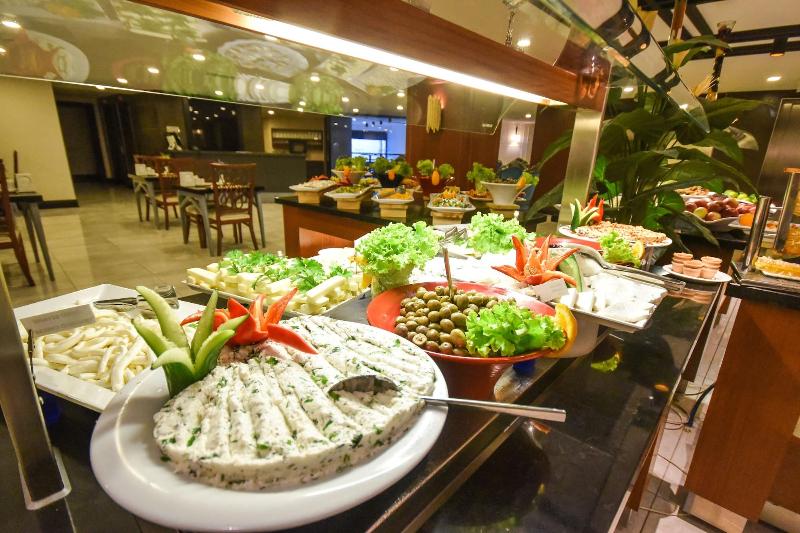 هتل Yol Is Holiday Trabzon