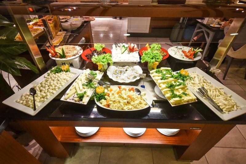 هتل Yol Is Holiday Trabzon