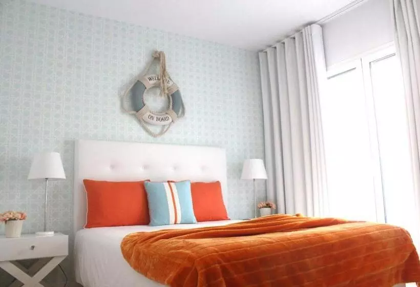 Aamiaismajoitus (B&B) By The Sea