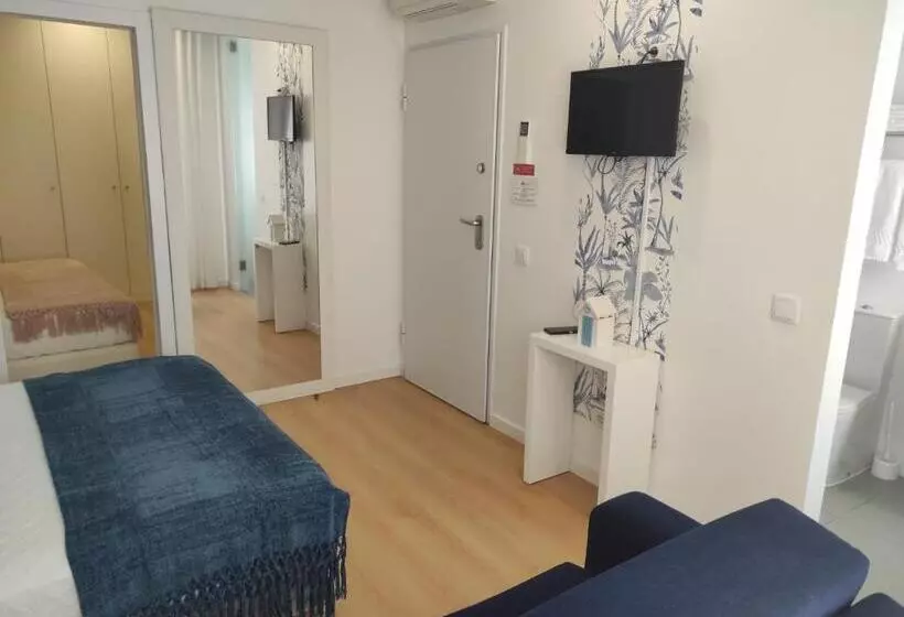 Aamiaismajoitus (B&B) By The Sea