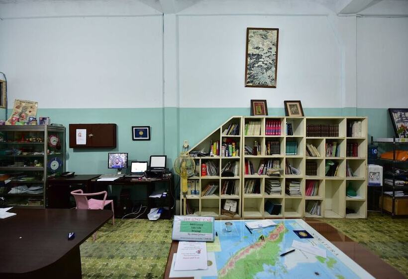 Dazhong Backpackers Hostel