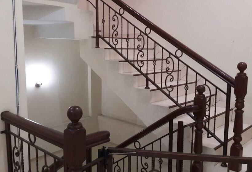 Dazhong Backpackers Hostel