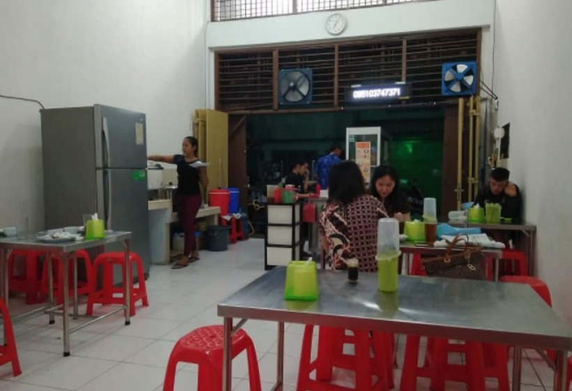 Dazhong Backpackers Hostel