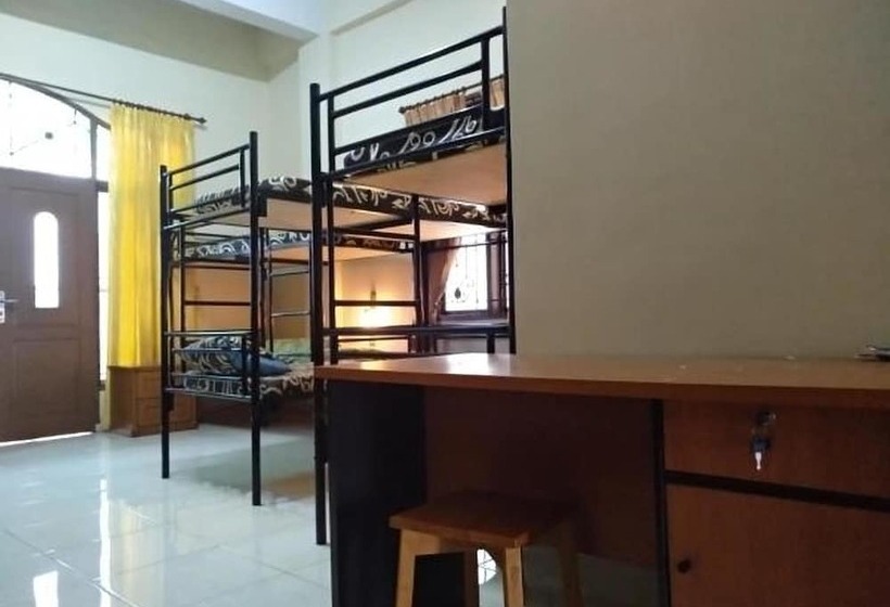 Dazhong Backpackers Hostel