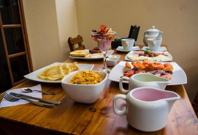 هتل Boutique Castilla De Leon