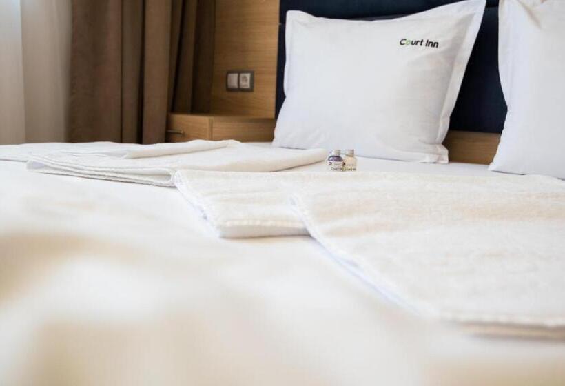 בית מלון כפרי Court Inn
