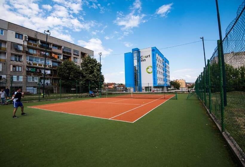 בית מלון כפרי Court Inn