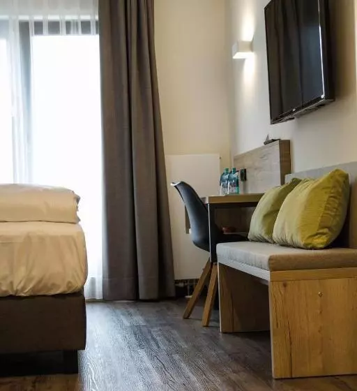 Hotelli Germania Wissen