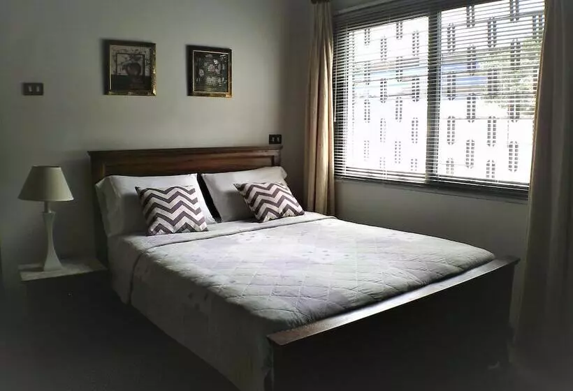 هتل Lavender Lodge
