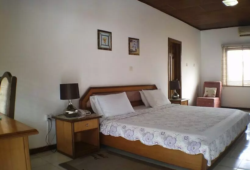 هتل Lavender Lodge
