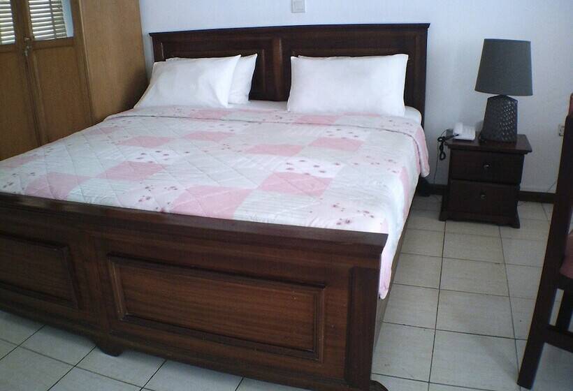 酒店 Lavender Lodge