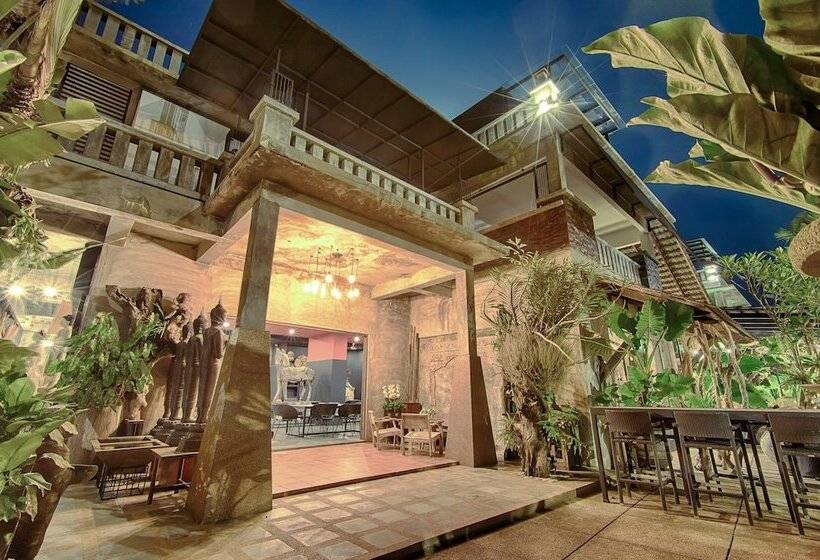 فندق Lot 33 Boutique