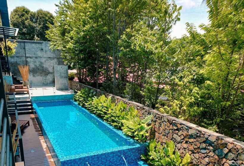 فندق Lot 33 Boutique