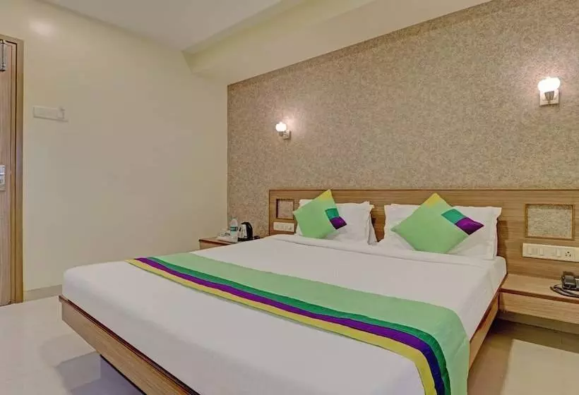 ホテル Treebo Vikrant Residency