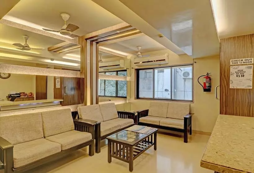 ホテル Treebo Vikrant Residency