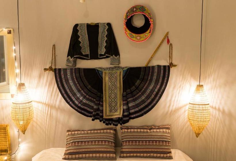 هاستل Khach San Lake View