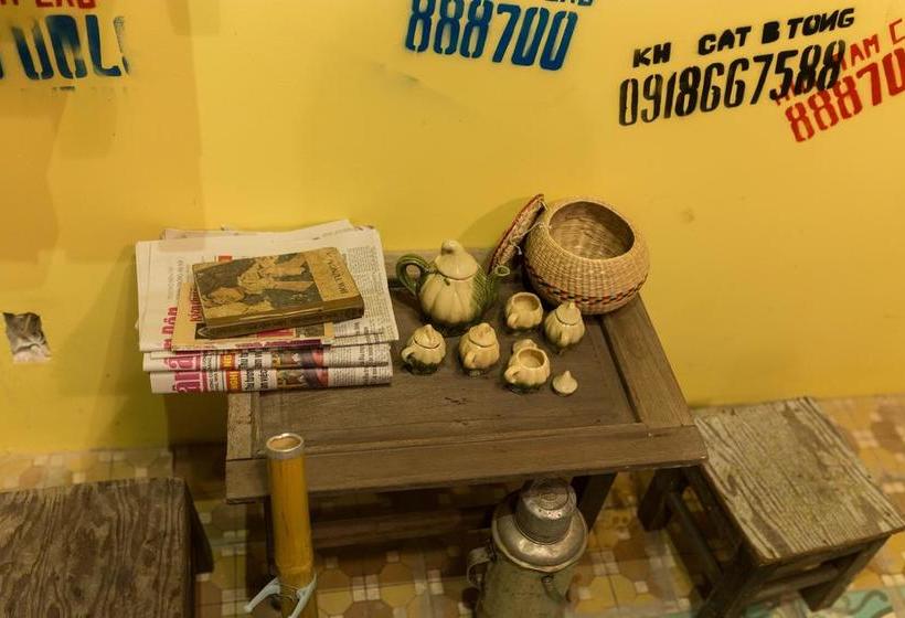 هاستل Khach San Lake View