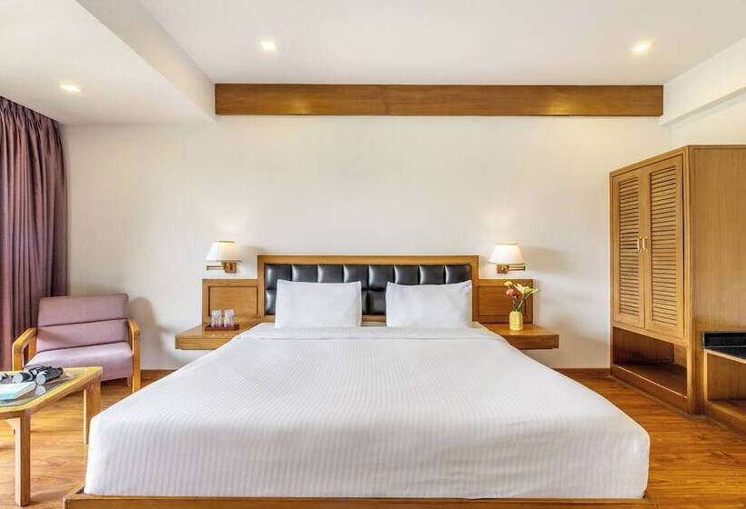 Resort Country Inn Premier Pacific Mall Road Mussoorie