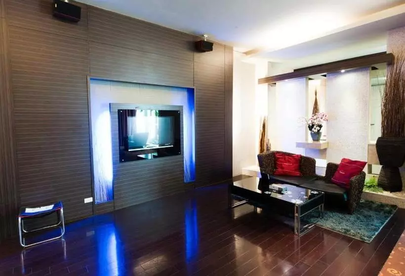 Her Home Spa Motel Chiayi