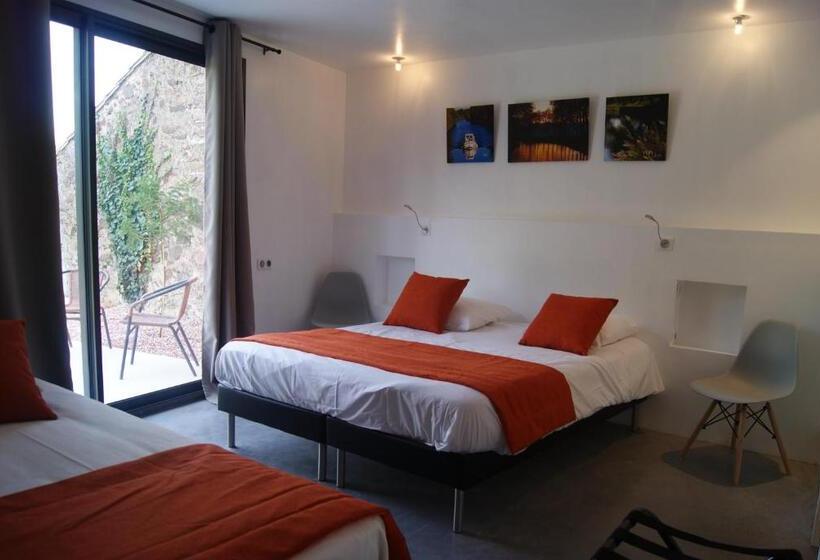 Отель Contact Hôtel Le Minervois   Hôtel & Restaurant Au Nord De Carcassonne