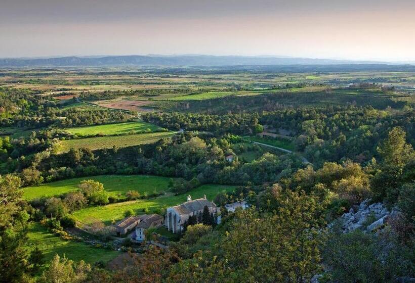 Отель Contact Hôtel Le Minervois   Hôtel & Restaurant Au Nord De Carcassonne
