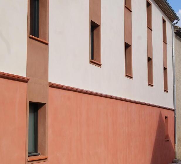 Отель Contact Hôtel Le Minervois   Hôtel & Restaurant Au Nord De Carcassonne