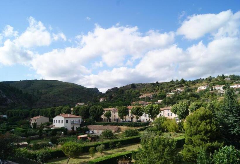 Отель Contact Hôtel Le Minervois   Hôtel & Restaurant Au Nord De Carcassonne