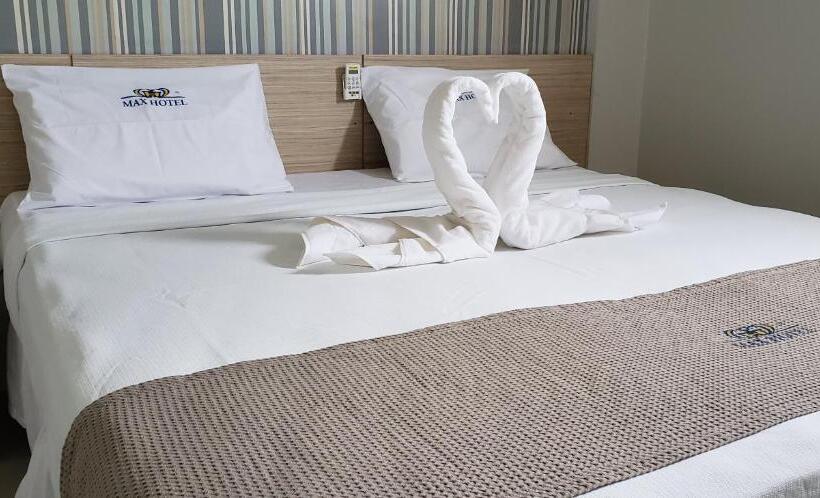ホテル Max
