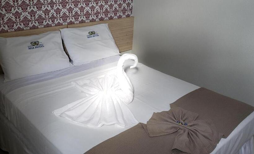 ホテル Max