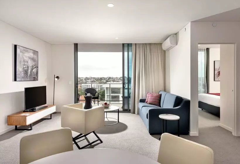 Hotelli Ramada By Wyndham Vetroblu Scarborough Beach
