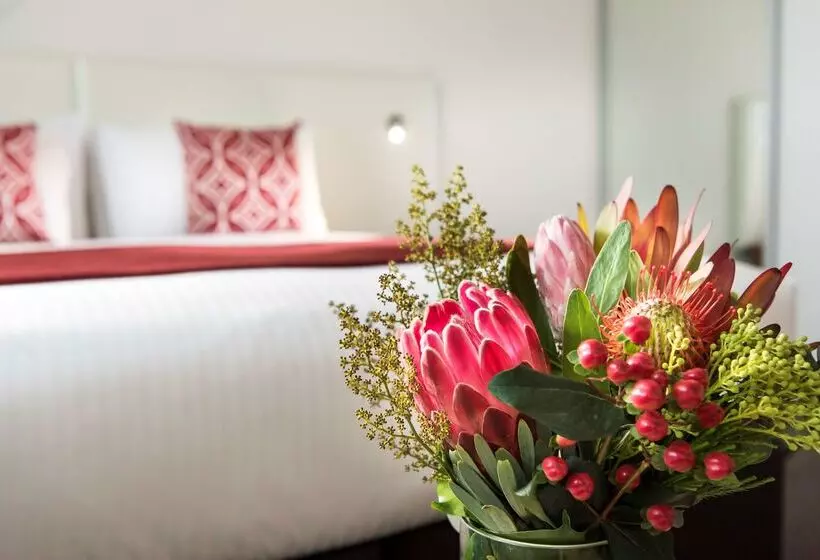 Hotelli Ramada By Wyndham Vetroblu Scarborough Beach